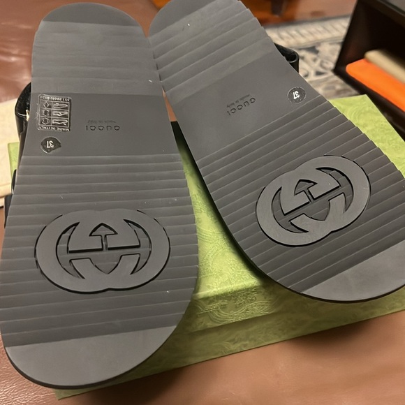 Gucci double G sandals - Picture 3 of 3